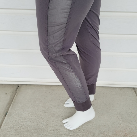 Casual / Active wear pants. - Picture 3 of 5